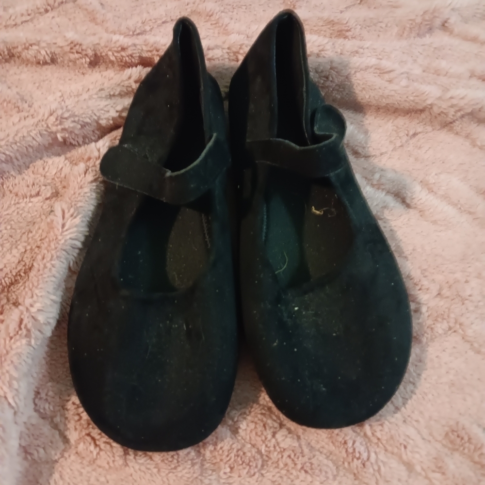 Women Black Flats